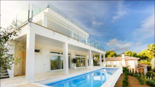 Modern Luxuryvilla with a fantastic panoramic view in Nova Santa Ponsa Modern Luxuryvilla with a fantastic panoramic view in Nova Santa Ponsa