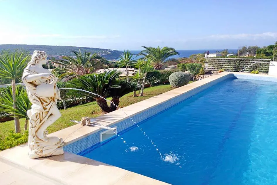 Luxury villa with sea view in Santa Ponsa