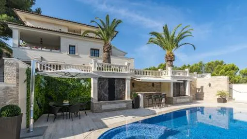 Traditional luxury villa with panoramic sea views in Paguera Traditional luxury villa with panoramic sea views in Paguera