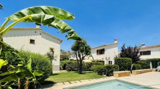 Mediterranean style townhouse in a central area in Santa Ponsa Mediterranean style townhouse in a central area in Santa Ponsa