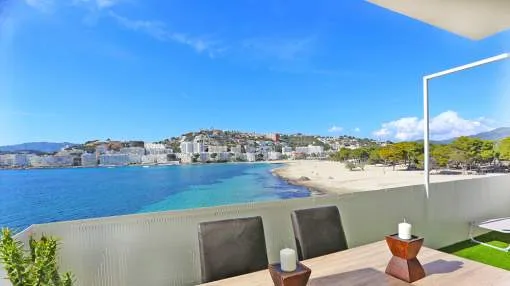 First line apartment with sea views in Santa Ponsa