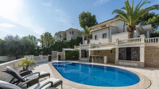 Traditional luxury villa with panoramic views in Paguera Traditional luxury villa with panoramic views in Paguera