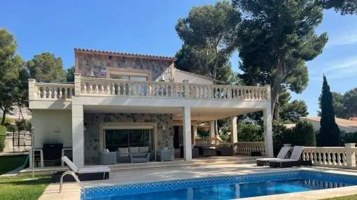 Beautiful villa with pool in Santa Ponsa