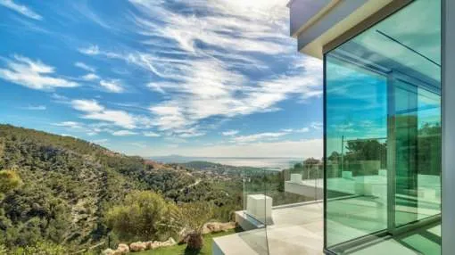 Luxury villa in a quiet and exclusive area of Costa d’en Blanes Luxury villa in a quiet and exclusive area of Costa d’en Blanes