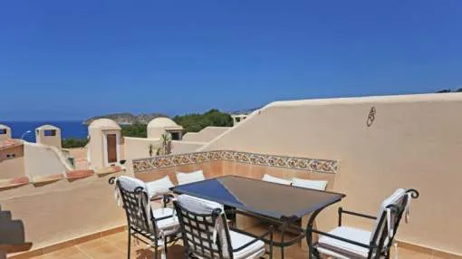 Cosy penthouse with amazing sea views in Nova Santa Ponsa