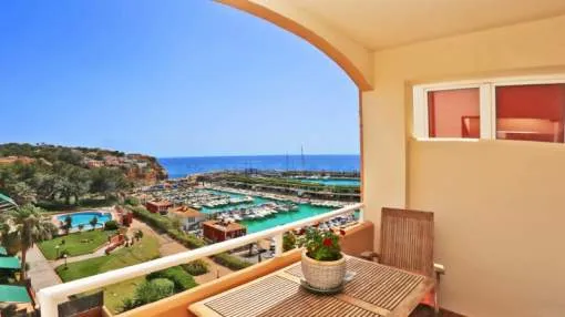Wonderful apartment with the sea and the port views in El Toro