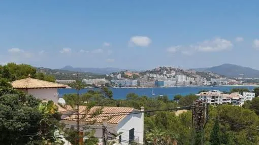 Charming apartment near the small beach of Santa Ponsa Charming apartment near the small beach of Santa Ponsa