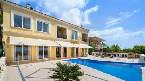 Exclusive sea view villa in Bendinat