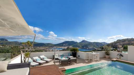 Luxury sea view penthouse with roof terrace with pool in Puerto Andratx in the southwest of Mallorca Luxury sea view penthouse with roof terrace with pool in Puerto Andratx in the southwest of Mallorca