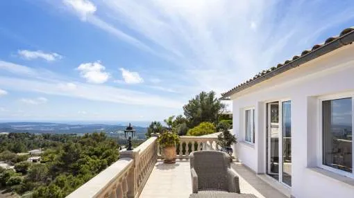 Top maintained villa with sea view and pool in quiet location in Son Font in southwest Mallorca Top maintained villa with sea view and pool in quiet location in Son Font in southwest Mallorca