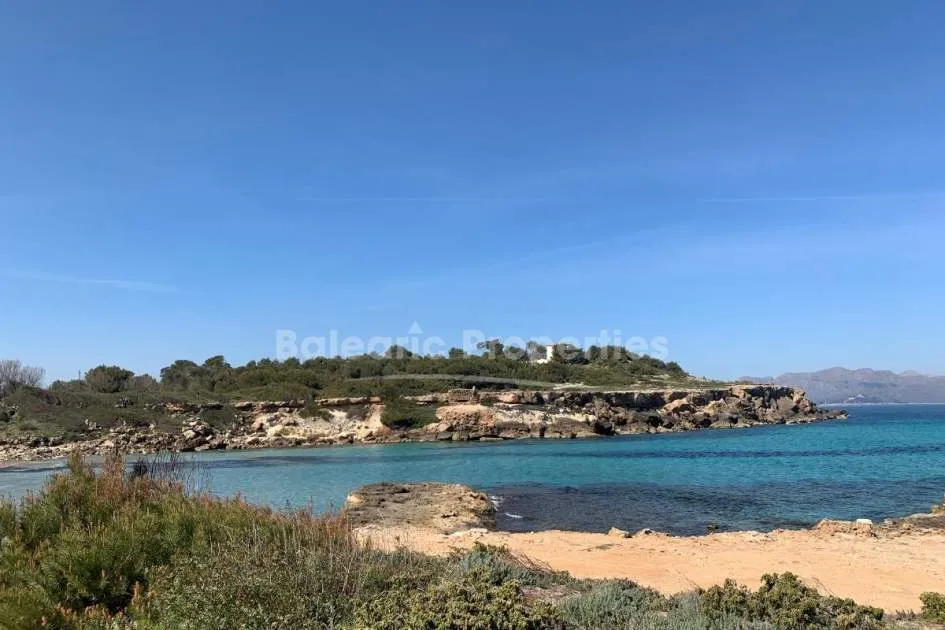 Front line luxury villa for sale in Bon Aire, Mallorca