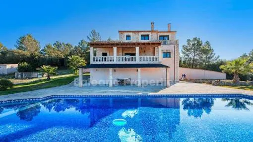 Charming country villa with holiday rental license for sale near Llubi, Mallorca