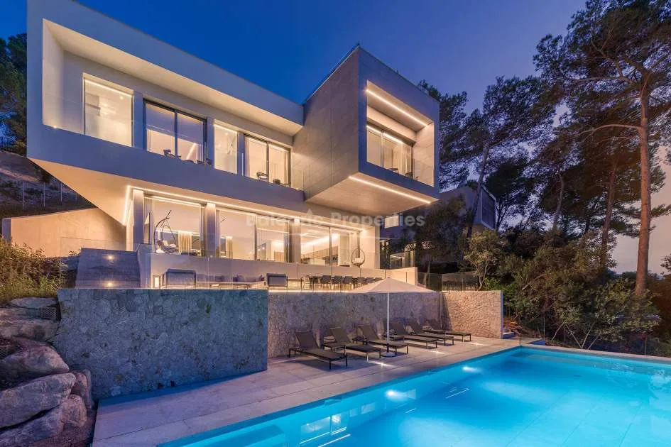 Impeccably finished modern villa for sale recently finished in Puerto Pollensa, Mallorca North