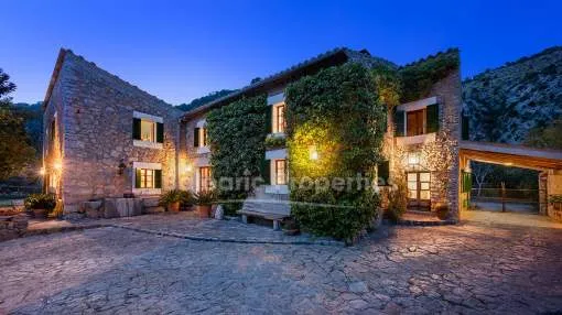 Unique and authentic country estate for sale in Selva, Mallorca