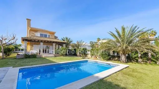 Sea view villa with pool for sale in Puerto Pollensa, Mallorca