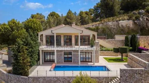 Magnificent villa with panoramic views for sale in Canyamel, Mallorca