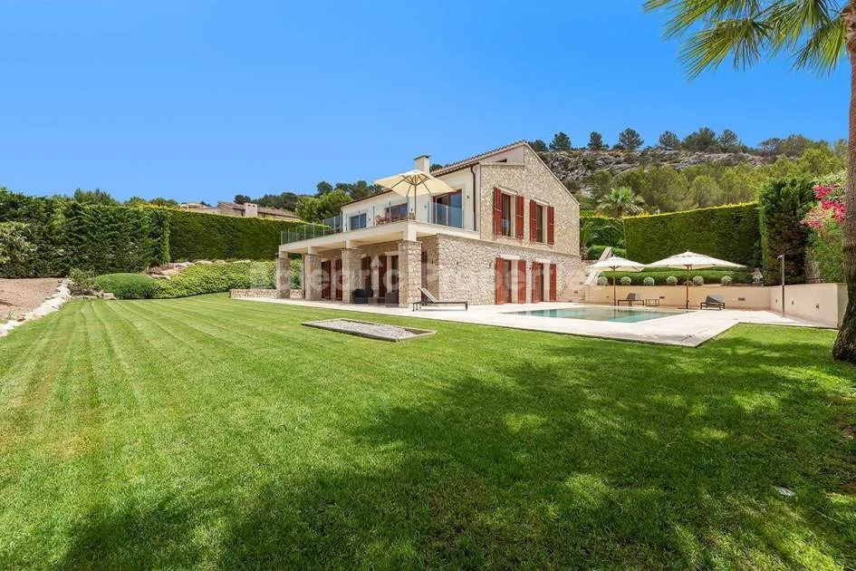 Luxury villa for sale within the Cap Vermell Estate in Canyamel, Mallorca
