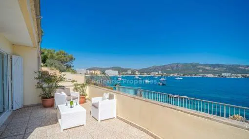 Apartment in first sea line for sale in Torrenova, Mallorca