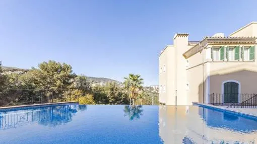 Ground floor apartment with community pool for sale in Bendinat, Mallorca