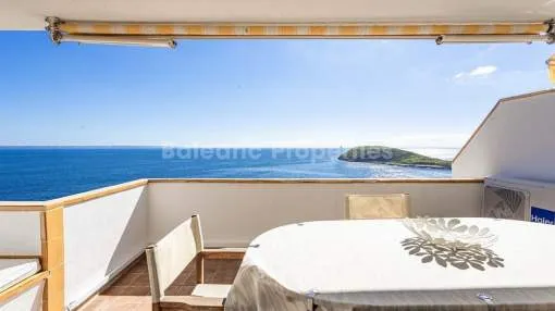 Frontline three bedroom apartment with sea views for sale in Torrenova, Mallorca Frontline three bedroom apartment with sea views for sale in Torrenova, Mallorca