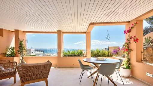 Refurbished apartment with fabulous sea views for sale in Illetes, Mallorca