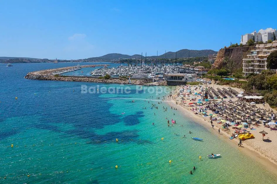 Renovated sea view apartment for sale in Puerto Portals, Mallorca