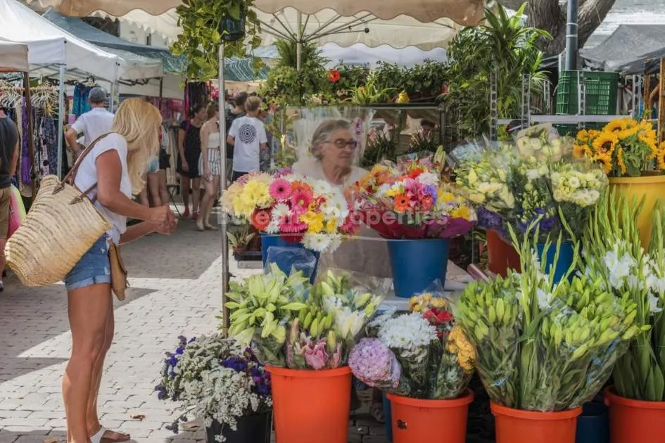 Village house to renovate for sale in the historic centre of Alcudia, Mallorca