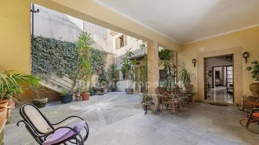 Exclusive village house for sale in the historic heart of Alcudia, Mallorca Exclusive village house for sale in the historic heart of Alcudia, Mallorca
