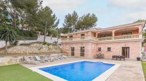 Villa with holiday rental license, for sale near the beaches in Palmanova, Mallorca Villa with holiday rental license, for sale near the beaches in Palmanova, Mallorca