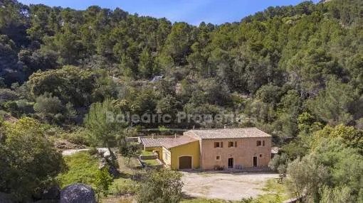 Rustic hillside finca, for sale in an idyllic area of Bunyola, Mallorca