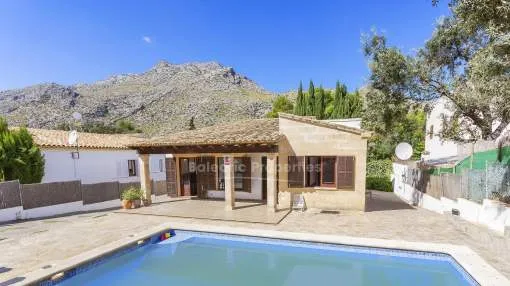 Villa to renovate for sale close to the beach in Cala San Vicente, Mallorca