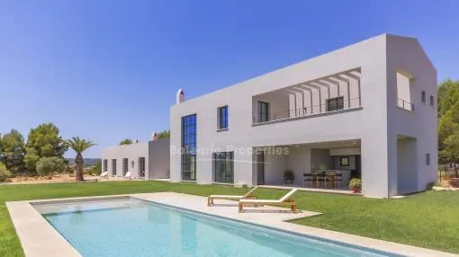 Immaculate new villa with mountain views for sale in Santa Maria, Mallorca