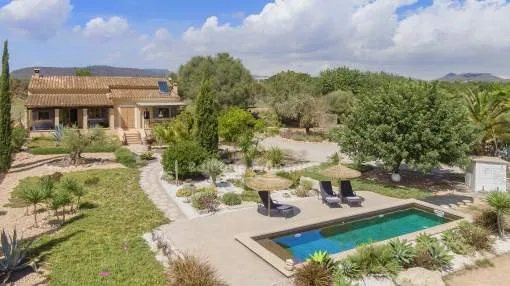 Charming private oasis with guest house for sale in Campos, Mallorca