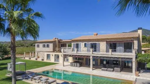 Impressive country estate with vineyard for sale in Santa Maria, Mallorca