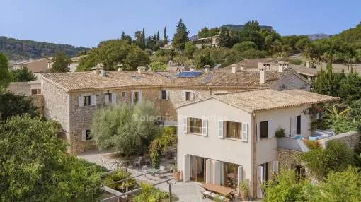 Enchanting country home with hotel license and pool for sale in Lloseta, Mallorca Enchanting country home with hotel license and pool for sale in Lloseta, Mallorca