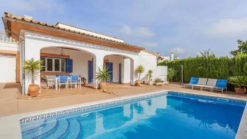 Single storey villa for sale with holiday rental license near Cala Pi, Mallorca Single storey villa for sale with holiday rental license near Cala Pi, Mallorca