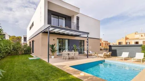 Newly built semi-detached houses for sale with private garden and pool near Llucmajor, Mallorca