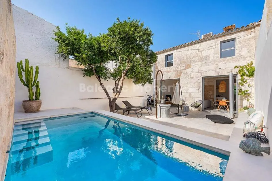 Renovated village house with pool for sale in Santa Margalida, Mallorca