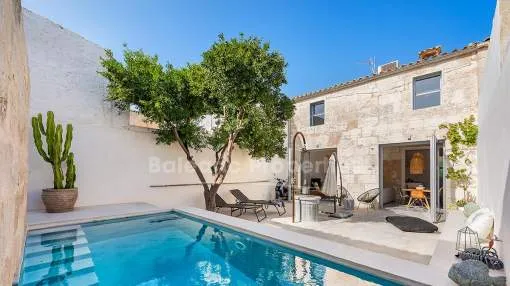 Renovated village house with pool for sale in Santa Margalida, Mallorca