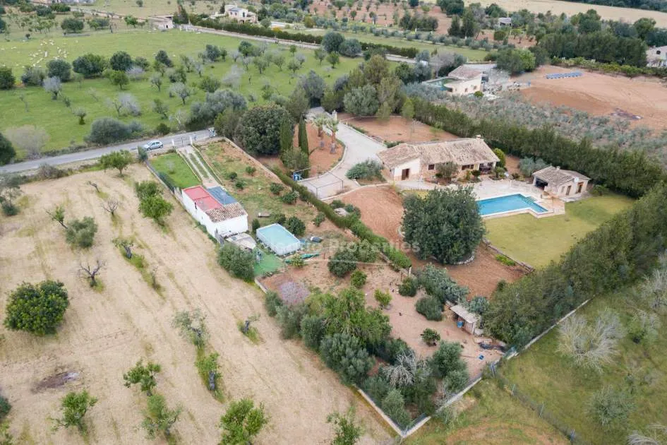 Rustic plot with a project and license for sale in Campanet, Mallorca