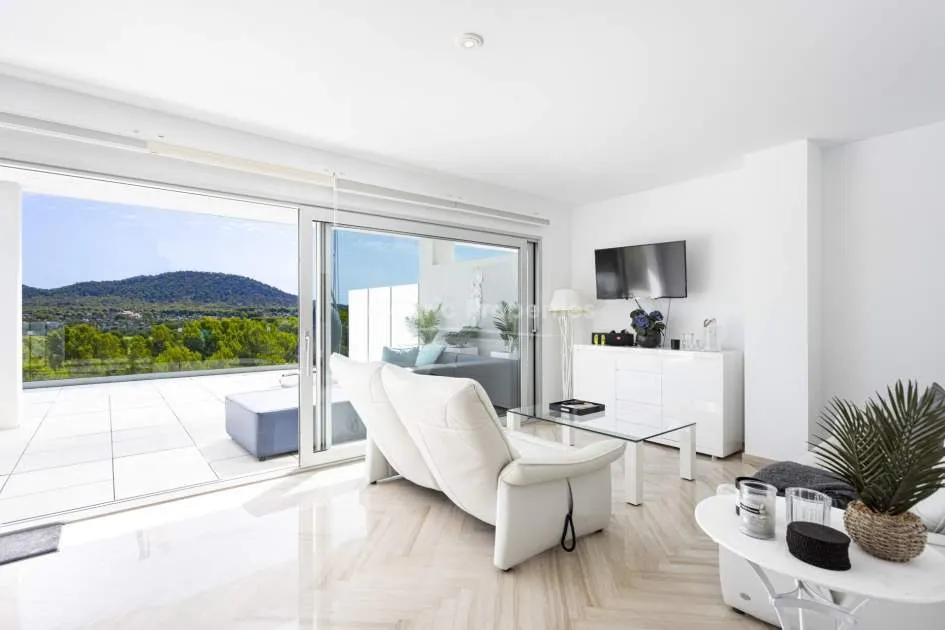 Modern penthouse with panoramic views for sale in Santa Ponsa, Mallorca