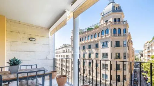 Stylish apartment with community pool for sale in Palma Old Town, Mallorca