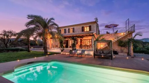 Country villa with holiday license and paddock for sale in Selva, Mallorca Country villa with holiday license and paddock for sale in Selva, Mallorca