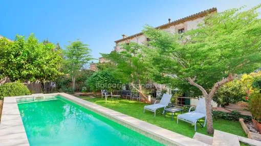 Delightful town house with holiday rental license for sale in Mancor de la Vall, Mallorca
