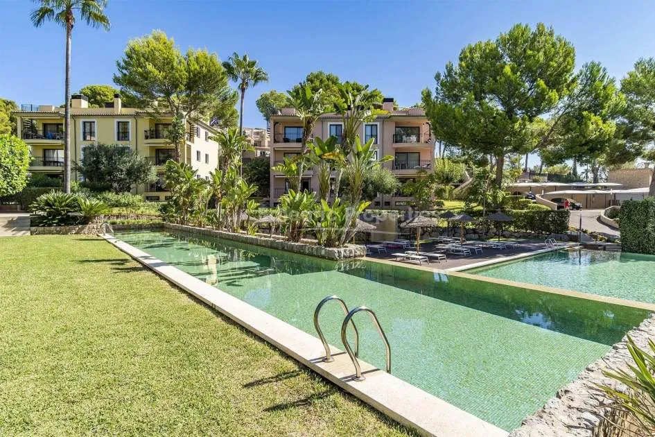 Lavish apartment with excellent facilities for sale in Camp de Mar, Mallorca