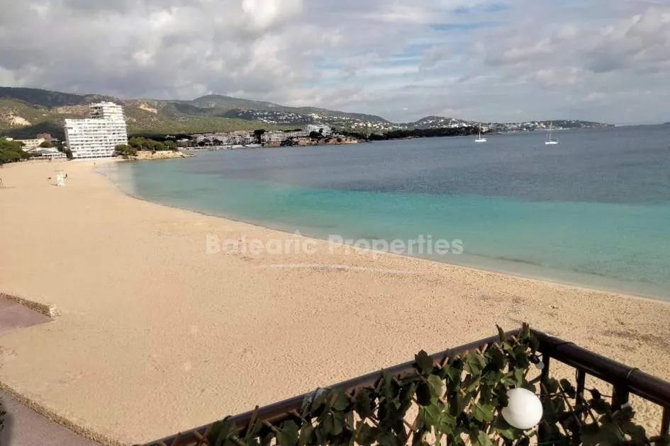 Beachfront apartment with sea views for sale in Palmanova, Mallorca