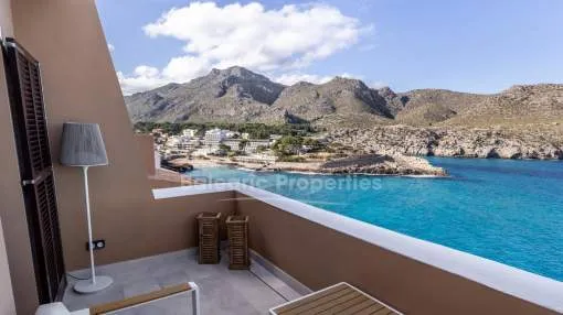 Elegant seaview townhouse for sale in Cala San Vicente, Mallorca