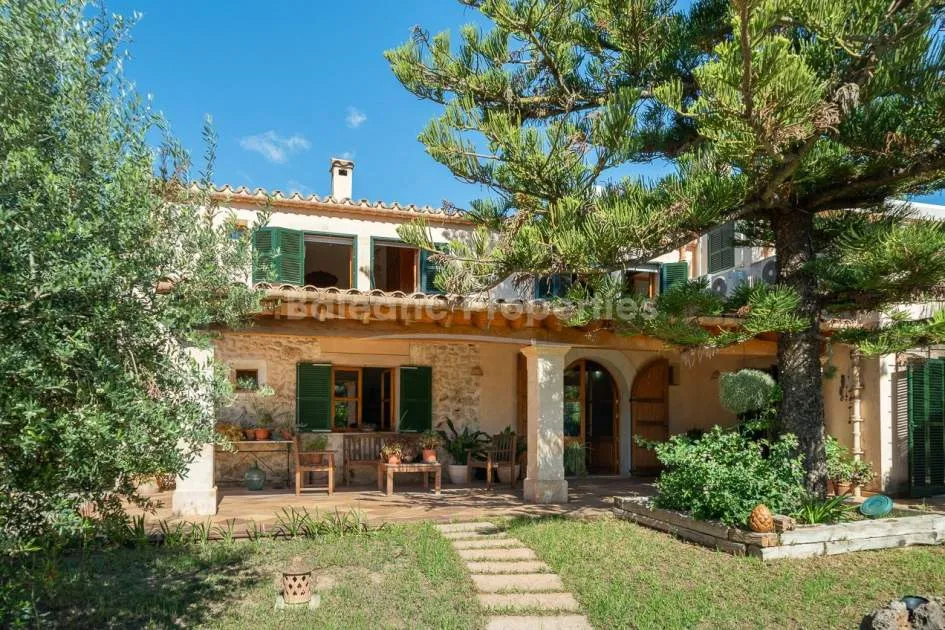 Village house with pool and lots of character for sale in Llubí, Mallorca