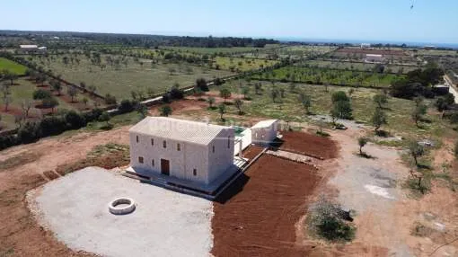 New finca with panoramic views for sale in the countryside near Santanyi, Mallorca