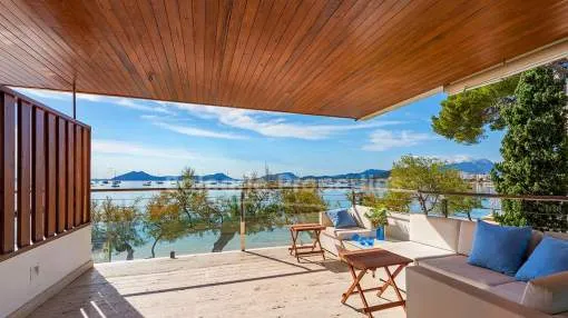 Seafront apartment for sale on the Pine Walk in Puerto Pollensa, Mallorca